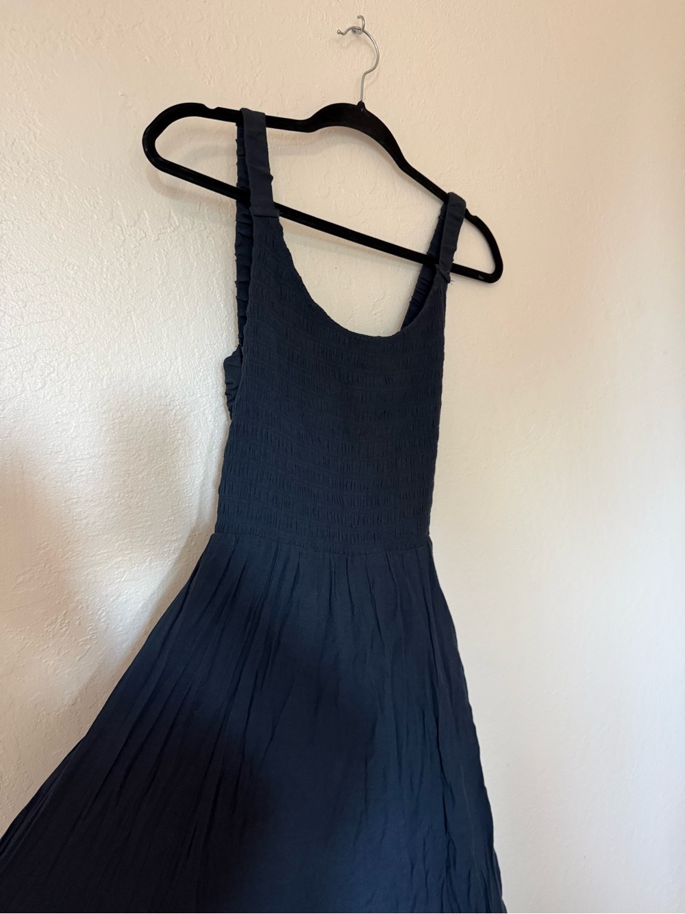 Wishlist Apparel Sleeveless Navy Smocked Bodice Maxi Dress size small